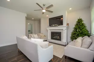 212 Osage Dr, Conroe, TX 77316 - Photo 3