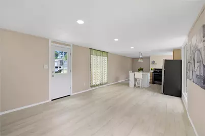 290 Wisteria Drive, Livingston, TX 77351 - Photo 5