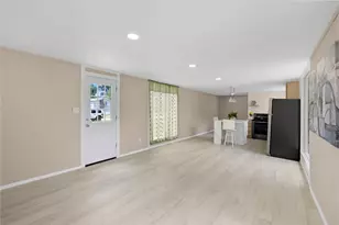 290 Wisteria Dr, Livingston, TX 77351 - Photo 5