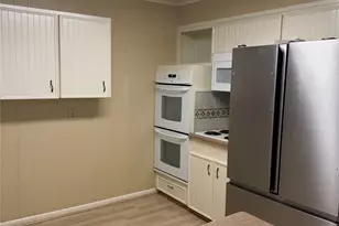 4004 Crescent Dr, Bay City, TX 77414 - Photo 9
