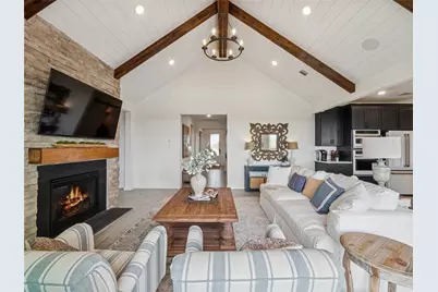 11710 Old Fashion Circle, Mont Belvieu, TX 77535 - Photo 7