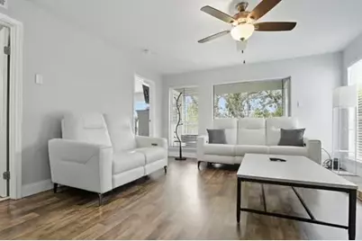 18617 Egret Bay Boulevard #702, Webster, TX 77058 - Photo 3