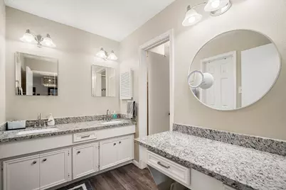 3310 Meadowcreek Drive, Missouri City, TX 77459 - Photo 25