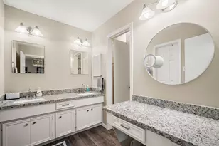 3310 Meadowcreek Dr, Missouri City, TX 77459 - Photo 25