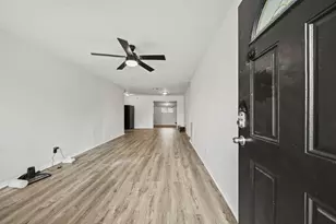 5610 Arthington St, Houston, TX 77053 - Photo 3