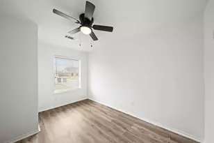 5610 Arthington St, Houston, TX 77053 - Photo 9