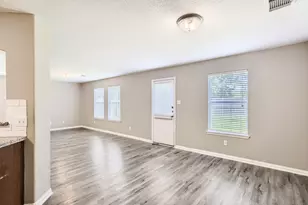 11746 Elizabeth Ct, Pinehurst, TX 77362 - Photo 7