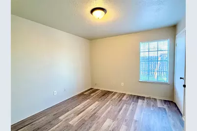 705 Ruth Court #B, Navasota, TX 77868 - Photo 11