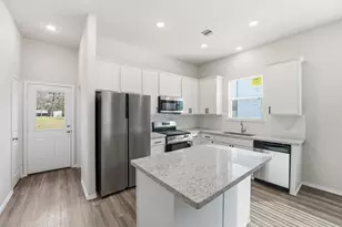 15618 Sycamore Dr, Montgomery, TX 77356 - Photo 13