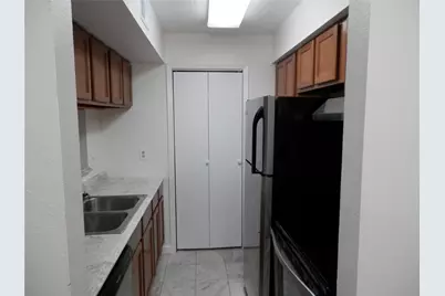 7600 Emmett F Lowry Expressway #605, Texas City, TX 77591 - Photo 11