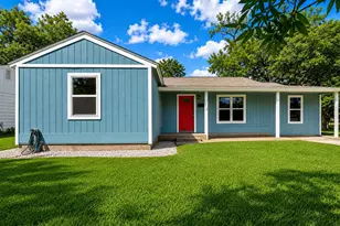 210 Laurel St, Lake Jackson, TX 77566 - Photo 1