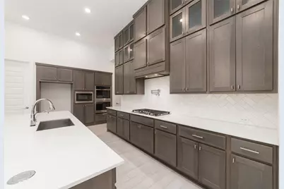 32018 Crested Knoll Court, Fulshear, TX 77441 - Photo 17