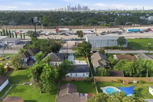 321 Reid St, Houston, TX 77022 - Photo 39
