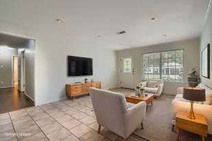 9534 Meadowglen Ln, Houston, TX 77063 - Photo 9