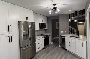 9400 Doliver Dr, Houston, TX 77063 - Photo 23
