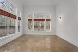 12061 Oak Forest Ln, Conroe, TX 77385 - Photo 19