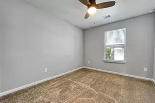 8627 Cedar Plains Ln, Houston, TX 77080 - Photo 13