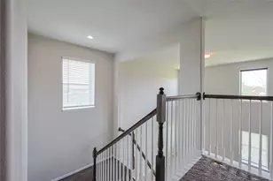 3911 Summerlin Ct, Baytown, TX 77521 - Photo 15