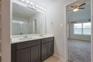 3911 Summerlin Ct, Baytown, TX 77521 - Photo 19