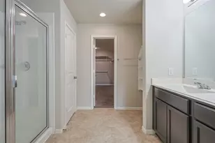 3911 Summerlin Ct, Baytown, TX 77521 - Photo 17
