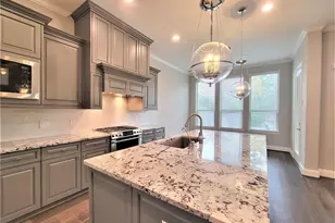 35 Silver Rock Dr, Tomball, TX 77375 - Photo 5