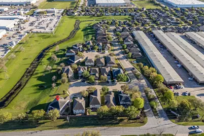 8702 Challis Park Court, Houston, TX 77040 - Photo 9