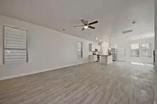 13518 Villa Arbor Dr, Houston, TX 77070 - Photo 9