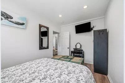 1213 Avenue M 1/2, Galveston, TX 77550 - Photo 23