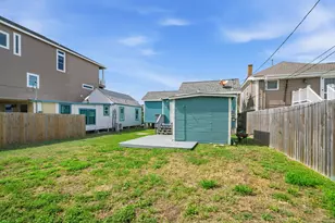 1213 Ave M 1/2, Galveston, TX 77550 - Photo 29