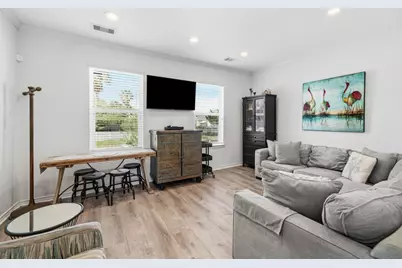 1213 Avenue M 1/2, Galveston, TX 77550 - Photo 13