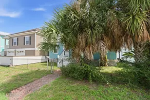 1213 Ave M 1/2, Galveston, TX 77550 - Photo 3