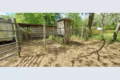 324 E Second Street, Groveton, TX 75845 - Photo 13