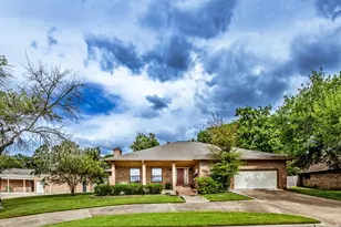 1623 Greenbriar Dr, Huntsville, TX 77340 - Photo 41