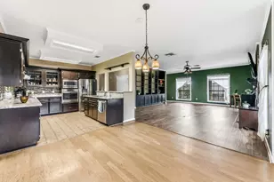 1623 Greenbriar Dr, Huntsville, TX 77340 - Photo 15