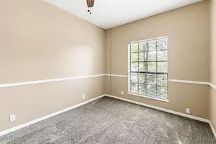 1623 Greenbriar Dr, Huntsville, TX 77340 - Photo 33
