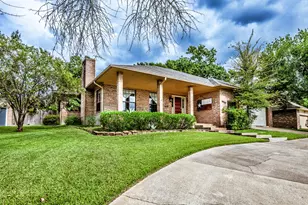 1623 Greenbriar Dr, Huntsville, TX 77340 - Photo 3