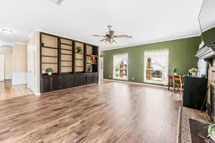 1623 Greenbriar Dr, Huntsville, TX 77340 - Photo 9