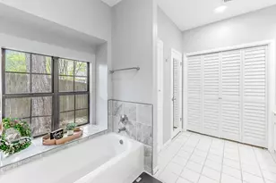 1623 Greenbriar Dr, Huntsville, TX 77340 - Photo 25