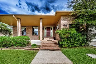 1623 Greenbriar Dr, Huntsville, TX 77340 - Photo 1