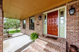 1623 Greenbriar Dr, Huntsville, TX 77340 - Photo 3