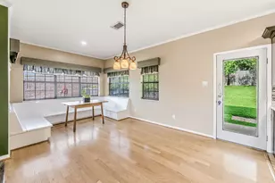 1623 Greenbriar Dr, Huntsville, TX 77340 - Photo 17