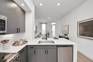 15635 Memorial Dr, Houston, TX 77079 - Photo 9