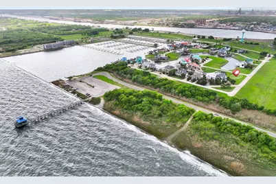 501 High Seas, Port Arthur, TX 77640 - Photo 33