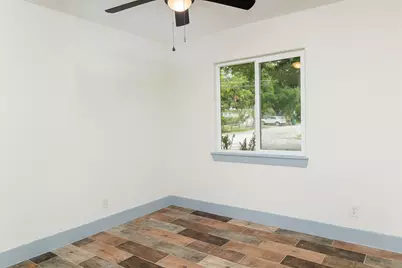 811 Matchett Street #B, Brenham, TX 77833 - Photo 7