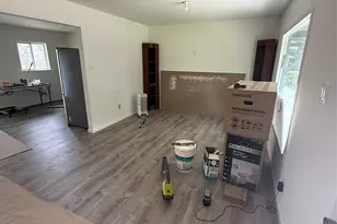 342 Hoffman St, Houston, TX 77020 - Photo 5