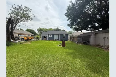342 Hoffman Street, Houston, TX 77020 - Photo 3