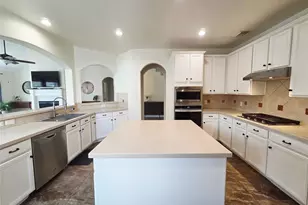 6010 Foxland Ct, Spring, TX 77379 - Photo 7