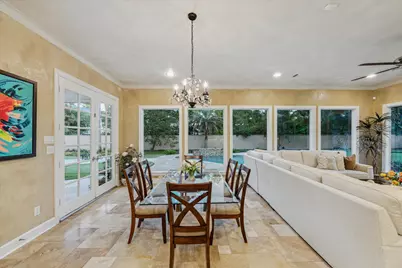 8 Jeffers Court, Houston, TX 77024 - Photo 17