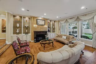 8 Jeffers Ct, Houston, TX 77024 - Photo 5