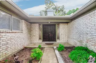 9510 Huntington Way Dr, Houston, TX 77099 - Photo 5